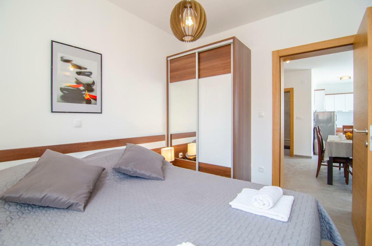 Apartments Sara 3 Bol Ngoại thất bức ảnh