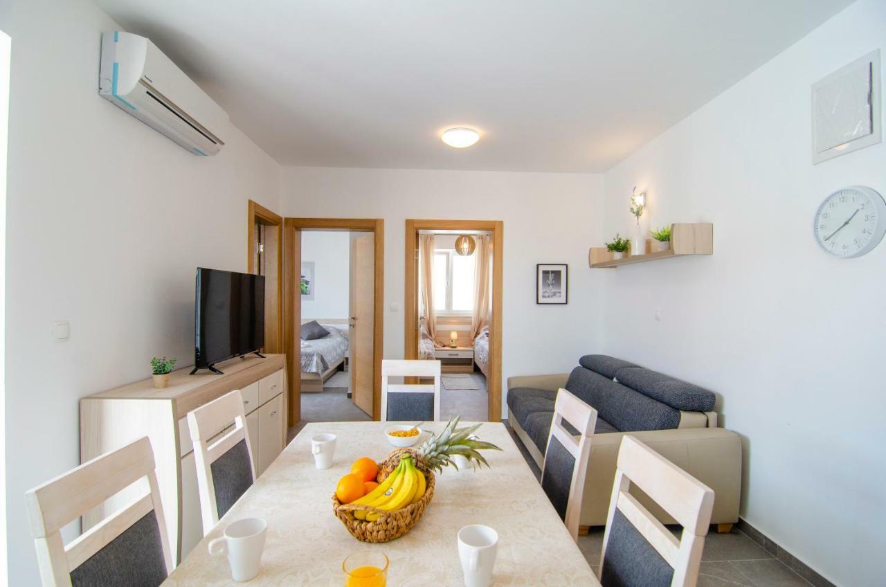 Apartments Sara 3 Bol Ngoại thất bức ảnh