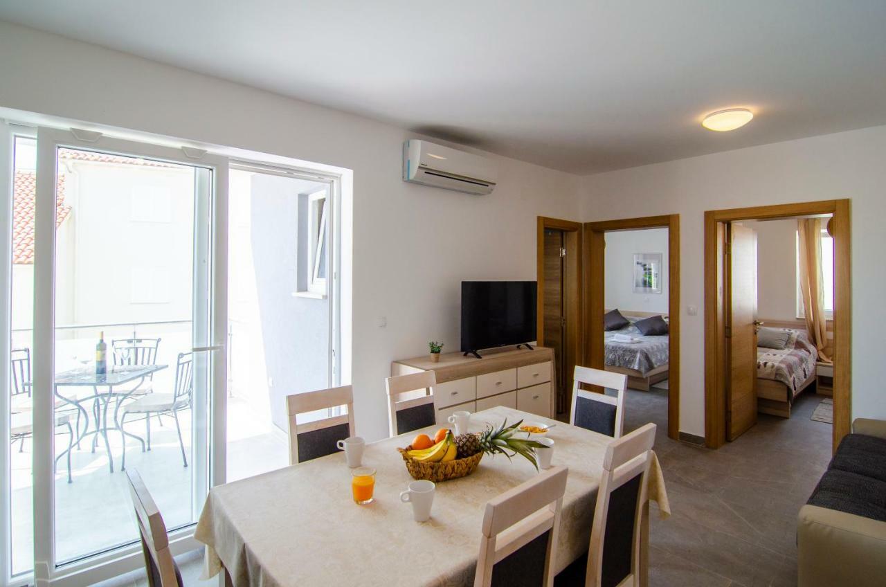 Apartments Sara 3 Bol Ngoại thất bức ảnh