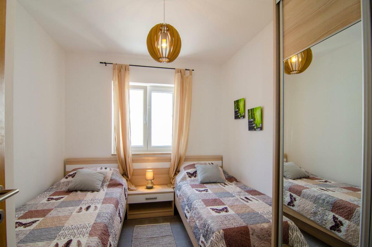 Apartments Sara 3 Bol Ngoại thất bức ảnh